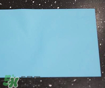 雅詩蘭黛紅石榴水清爽型和滋潤型哪個好? 雅詩蘭黛紅石榴水清爽型和滋潤型哪個好?