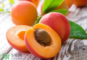 杏和西瓜能一起吃嗎？杏和西瓜能同時吃嗎？