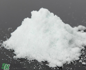 一斤糯米放多少堿？包粽子一斤糯米要放多少堿？