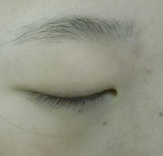 眉膠好還是染眉膏好用？眉膠和染眉膏區(qū)別