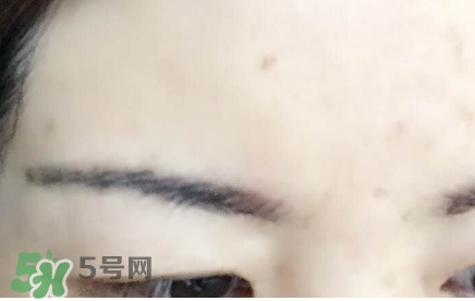 眉膠和眉粉哪個好用？眉膠和沒分的區(qū)別