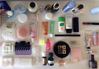 出國(guó)旅游帶什么護(hù)膚品好 出國(guó)旅游帶什么化妝品好