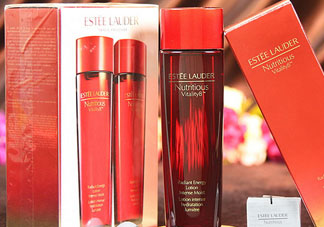 雅詩蘭黛紅石榴水清爽型和滋潤型哪個(gè)好?