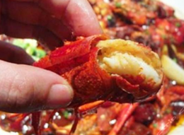 油燜大蝦怎么剪？油燜大蝦怎么處理？