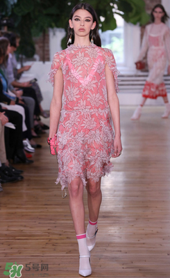 valentino華倫天奴2018早春女裝款式有哪些_好看嗎？