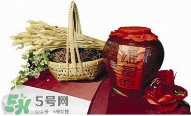 雄黃酒為什么可以驅(qū)蛇？雄黃酒哪里有賣