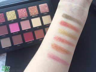 huda beauty眼影怎么畫(huà)？huda beauty眼影盤教程