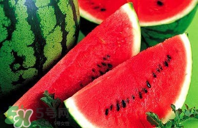 西瓜不能和什么一起吃？西瓜不能與什么同食？