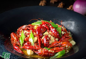 蒜香小龍蝦怎么做好吃？蒜香小龍蝦的家常做法