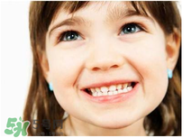 寶寶換牙可以吃糖嗎？小孩換牙期間能不能吃糖？