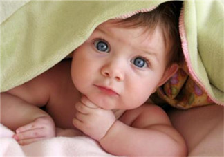 嬰兒視力發(fā)育過程圖 嬰兒視力發(fā)育如何促進