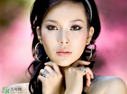 巴黎之吻戒指價格 巴黎之吻戒指多少錢？