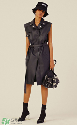 versus versace2018早春度假系列衣服款式有哪些_好看嗎？