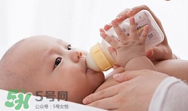 金銀花寶寶可以喝嗎？夏天寶寶能喝金銀花嗎？