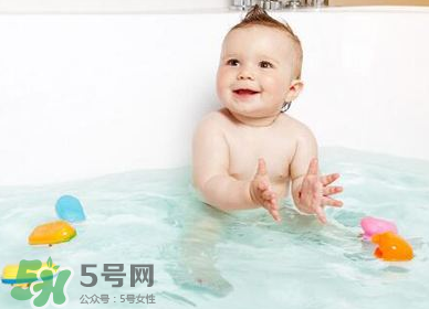 金銀花治療嬰兒濕疹有效嗎？寶寶濕疹可以用金銀花嗎？