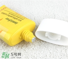 悅詩風吟防曬霜要卸妝嗎?悅詩風吟防曬霜防水嗎?