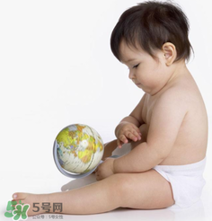 寶寶指甲上有白點是怎么回事？寶寶指甲上有白點正常嗎？