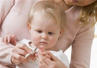 寶寶指甲多久剪一次？寶寶指甲多大可以剪？