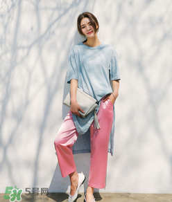 粉色闊腿褲配什么鞋子？粉色闊腿褲搭配鞋子圖片