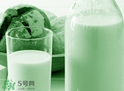 胃脹氣可以喝牛奶嗎？胃脹氣喝牛奶會怎樣？