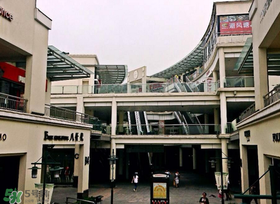 奧特萊斯是什么意思？奧特萊斯奢侈大牌便宜的真相