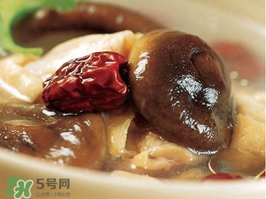 鴨肉能和香菇一起燉嗎？香菇燉鴨肉有毒嗎？