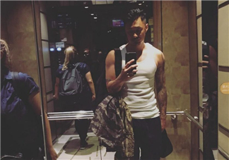 余文樂藍(lán)色運動鞋是什么牌子？余文樂ins同款球鞋品牌