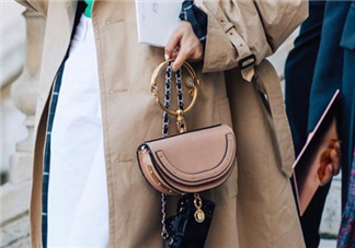 圓環(huán)包是什么牌子？手環(huán)包是哪個(gè)品牌？