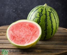 扁桃體發(fā)炎可以吃西瓜嗎？扁桃體發(fā)炎吃西瓜好嗎？