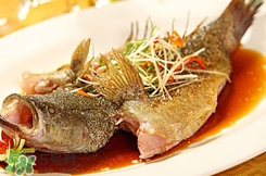 鱸魚怎么做好吃又簡單？清蒸鱸魚的做法