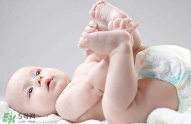 夏季怎么預(yù)防寶寶著涼？怎么預(yù)防寶寶涼著肚子？