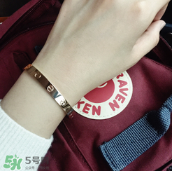 卡地亞手鐲是什么材質(zhì)？卡地亞手鐲是鍍金的嗎？