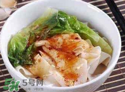 油潑面怎么和面？油潑面的面怎么和