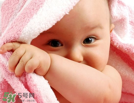 夏季寶寶長痱子怎么辦？怎么預(yù)防寶寶長痱子？