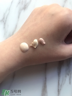 cpb潤(rùn)色防曬和acseine潤(rùn)色防曬哪個(gè)好?