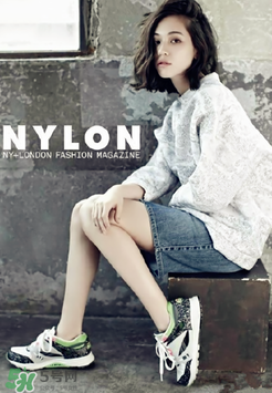 牛仔半裙配什么上衣？牛仔半裙搭配圖片