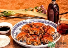 吃花蓋蟹可以喝啤酒嗎？吃花蓋蟹能喝啤酒嗎