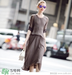 7月份穿什么衣服？七月份穿衣搭配