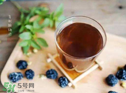 酸梅湯不能和什么一起吃？酸梅湯和什么食物相克？