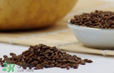 決明子能長(zhǎng)期泡水喝嗎？決明子的功效與作用