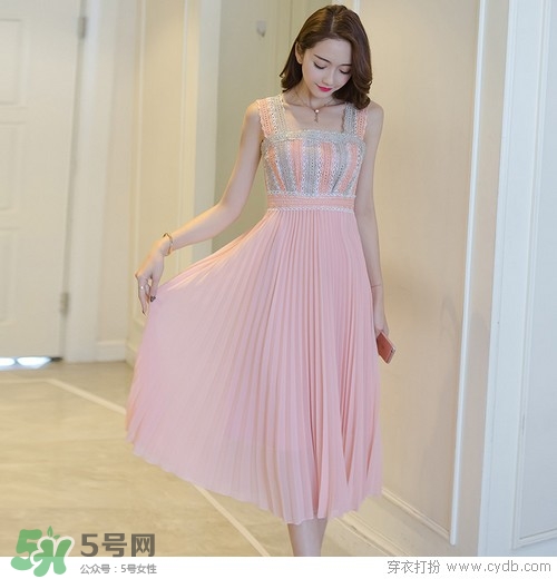 7月份去三亞穿什么？去月份去三亞穿什么衣服