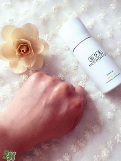 佰草集防曬霜怎么樣？佰草集防曬霜是物理防曬嗎？