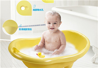 嬰兒浴盆怎么用？嬰兒浴盆使用方法說明