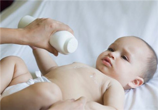 爽身粉對(duì)痱子有用嗎？爽身粉能預(yù)防痱子嗎？