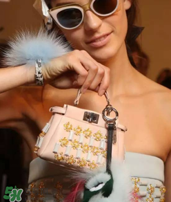 fendi peekaboo尺寸多大？芬迪peekaboo尺寸有哪幾種？