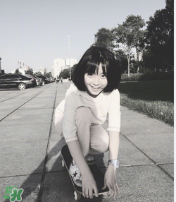 小蘋果安琪兒微博 小蘋果安琪兒照片 小蘋果安琪兒微博 小蘋果安琪兒照片