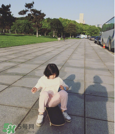 小蘋果安琪兒微博 小蘋果安琪兒照片 小蘋果安琪兒微博 小蘋果安琪兒照片