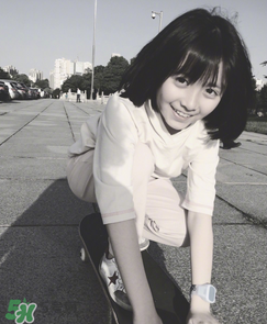 小蘋果安琪兒微博 小蘋果安琪兒照片 小蘋果安琪兒微博 小蘋果安琪兒照片