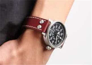 朗坤手表怎么樣？朗坤手表屬于哪個(gè)檔次？