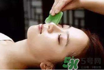 刮痧板每天刮臉好嗎？刮痧板刮臉后要洗臉嗎